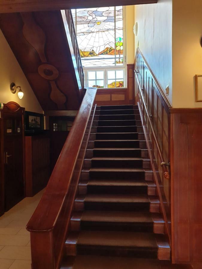 לגניצה Hotel Palacyk מראה חיצוני תמונה